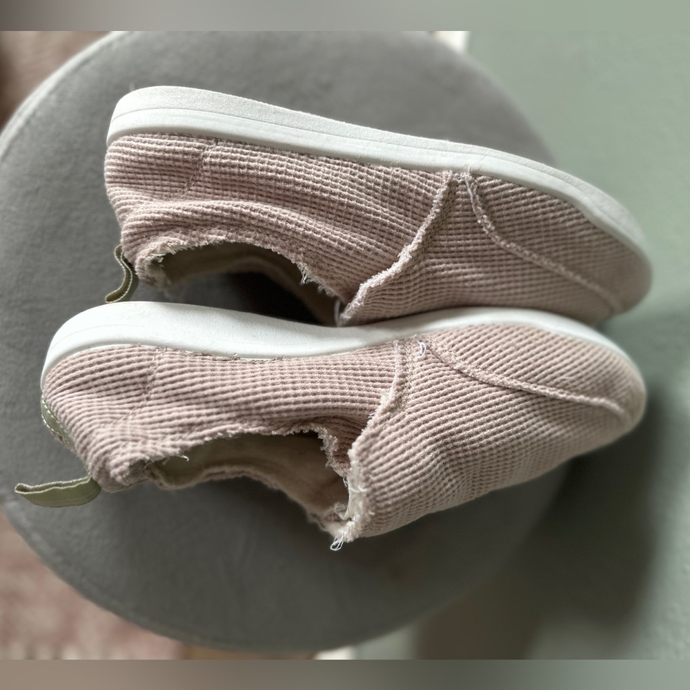 VIONIC Beach Collection Malibu Slip-On Sneakers | Water Shoes Pink Womens 7 - Picture 7 of 8